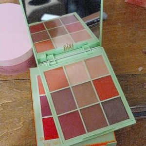 NIB Pixi by Petra 9 eyeshadow palette in Rosette Ray